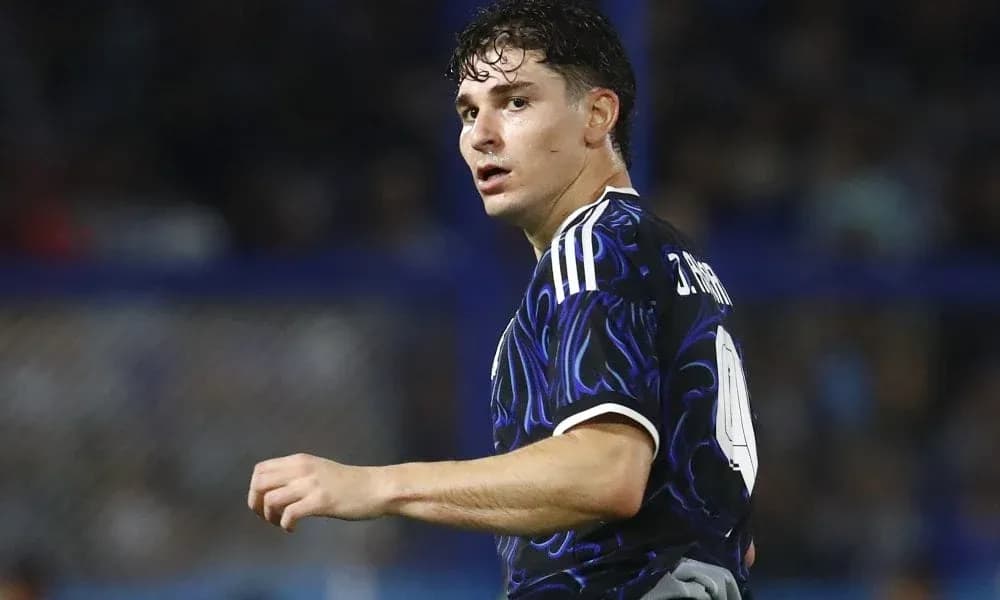 Player wearing a black jersey during match action Player wearing a black jersey during match action