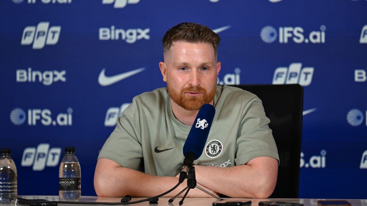 Manager speaking at Chelsea press conference Manager speaking at Chelsea press conference
