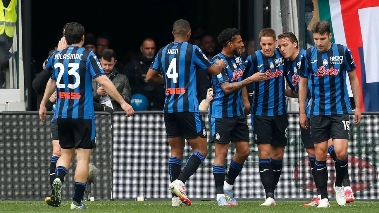 Atalanta players celebrating during match Atalanta players celebrating during match