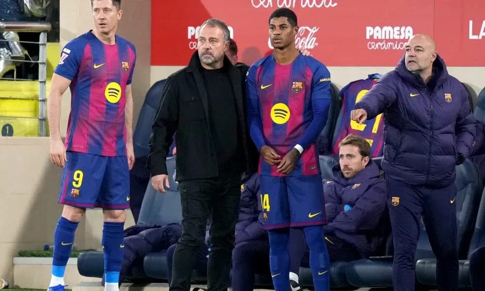 Players and coaching staff on Barcelona bench Players and coaching staff on Barcelona bench