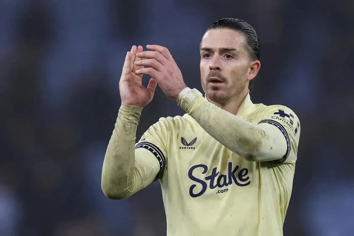 Player applauding fans while wearing yellow jersey Player applauding fans while wearing yellow jersey