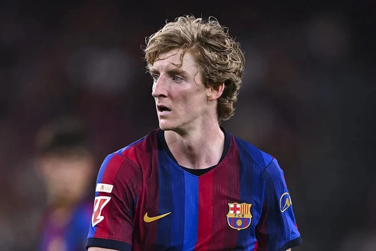 Player in FC Barcelona jersey during match Player in FC Barcelona jersey during match