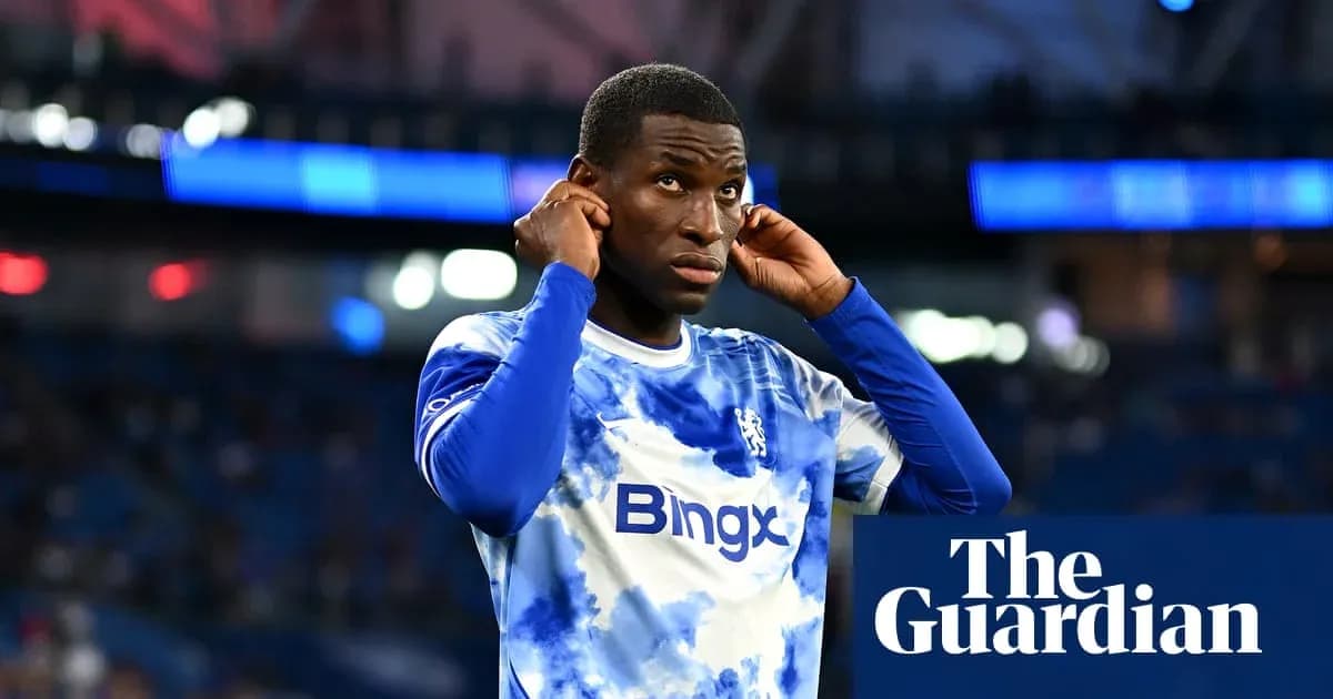 Player adjusting earphones before the match Player adjusting earphones before the match