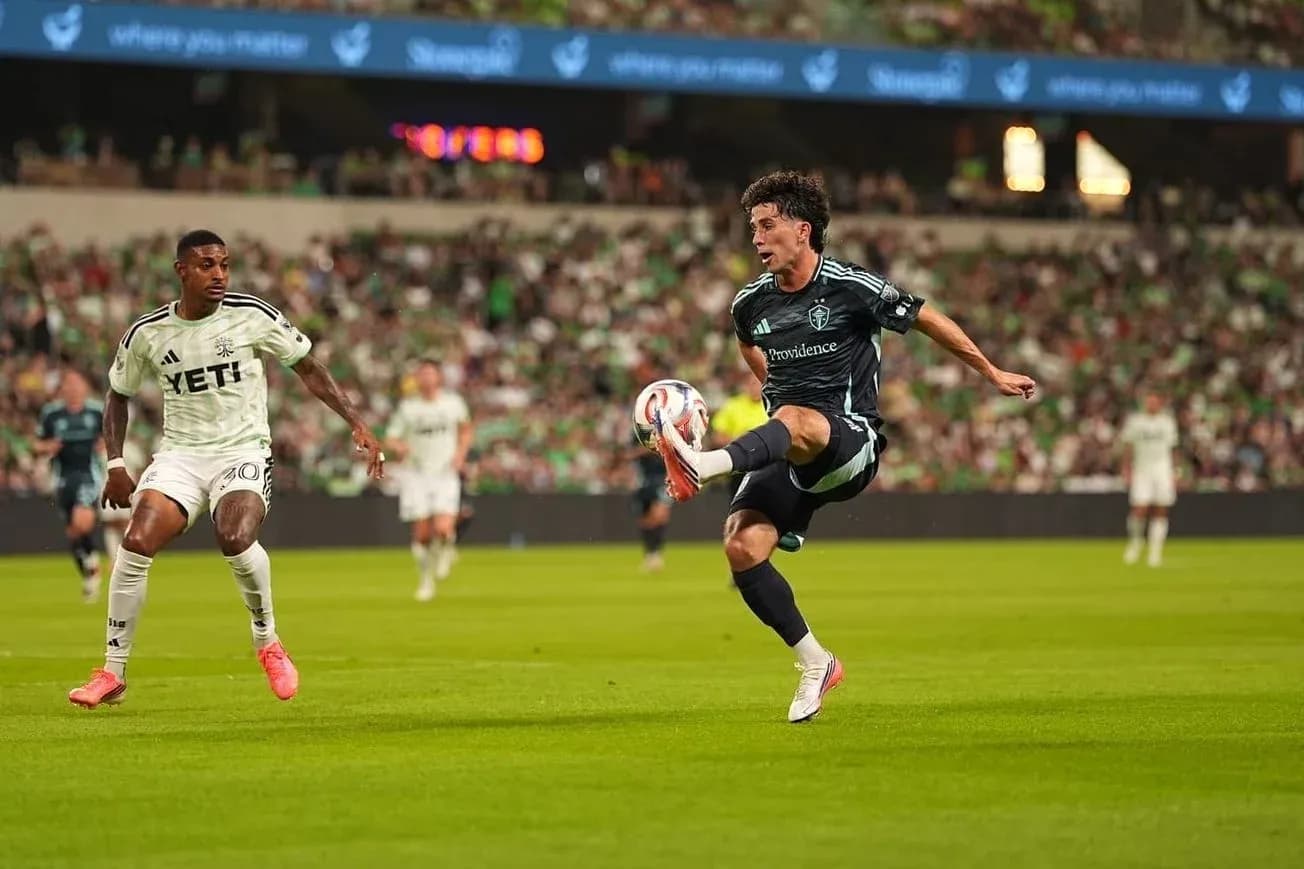 Seattle Sounders player controlling the ball Seattle Sounders player controlling the ball