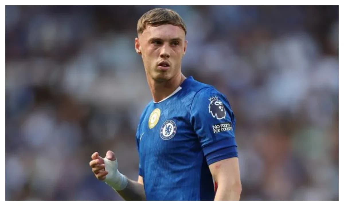 Player in blue Chelsea kit during match Player in blue Chelsea kit during match