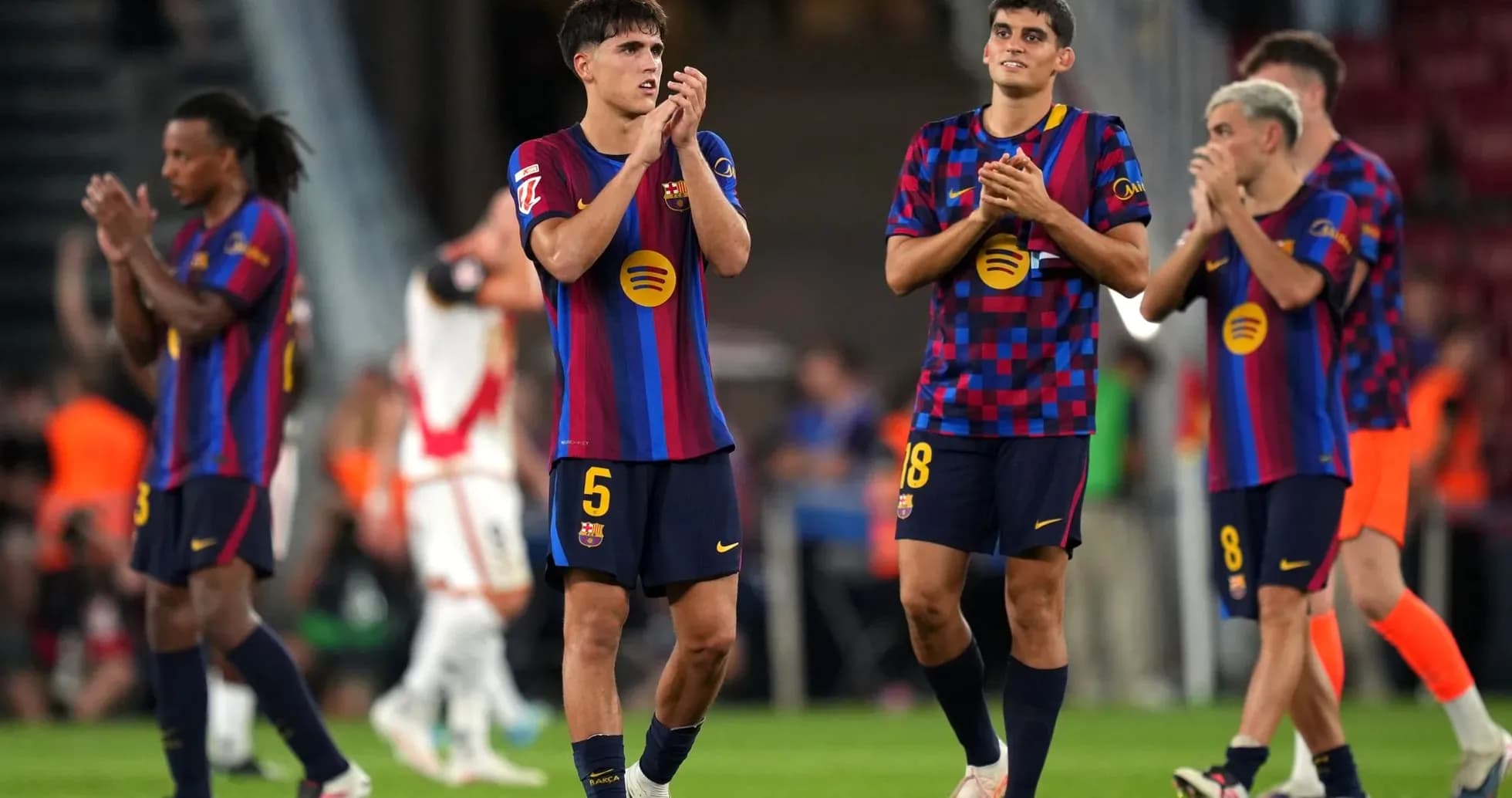 Barcelona players applauding fans after the match Barcelona players applauding fans after the match