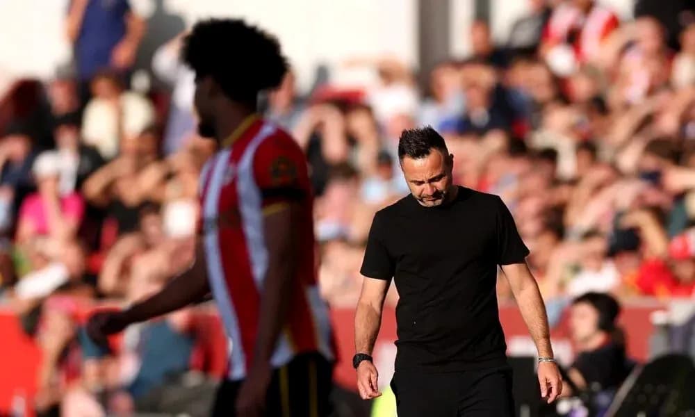 Manager walking off the pitch during match Manager walking off the pitch during match