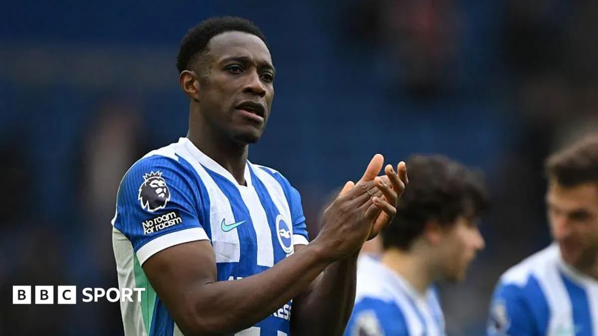 Player applauding fans after the match Player applauding fans after the match