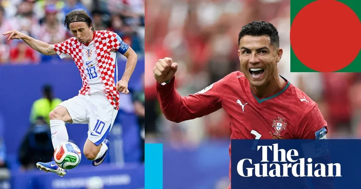 Luka Modrić and Cristiano Ronaldo during a match Luka Modrić and Cristiano Ronaldo during a match