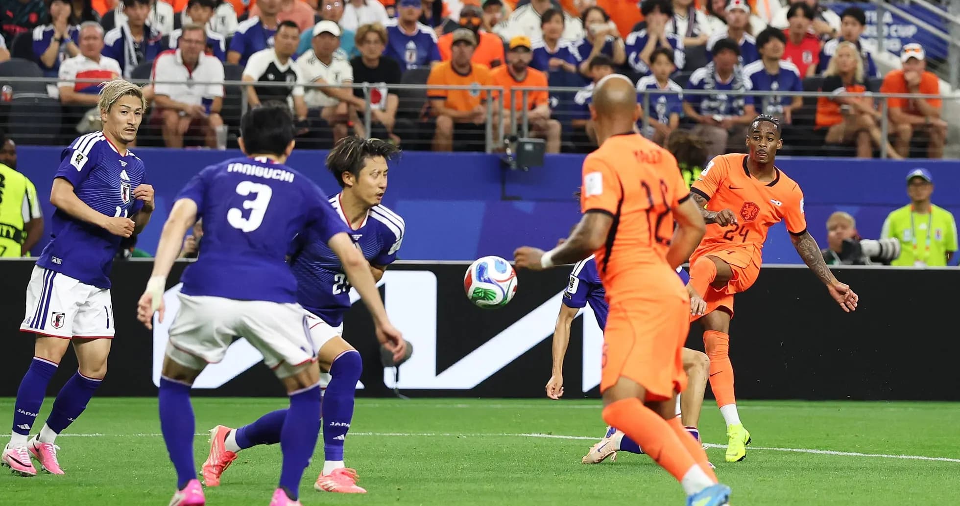 Players from Netherlands and Japan during match Players from Netherlands and Japan during match