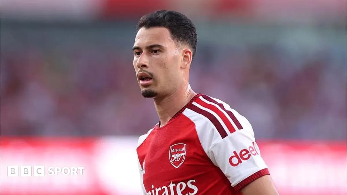 Arsenal player on the pitch during match Arsenal player on the pitch during match
