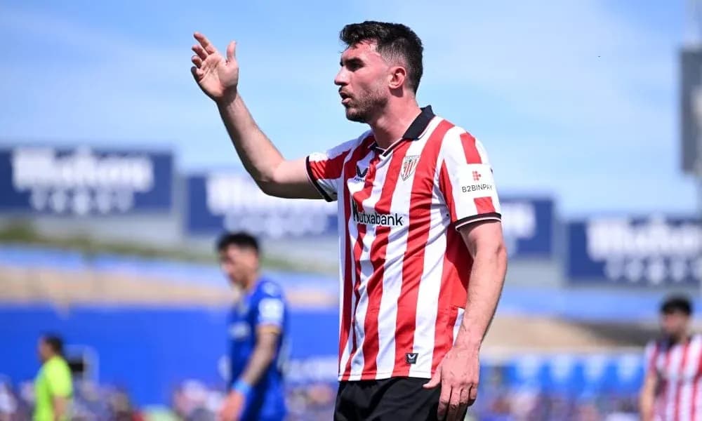 Athletic Bilbao player gesturing during match Athletic Bilbao player gesturing during match