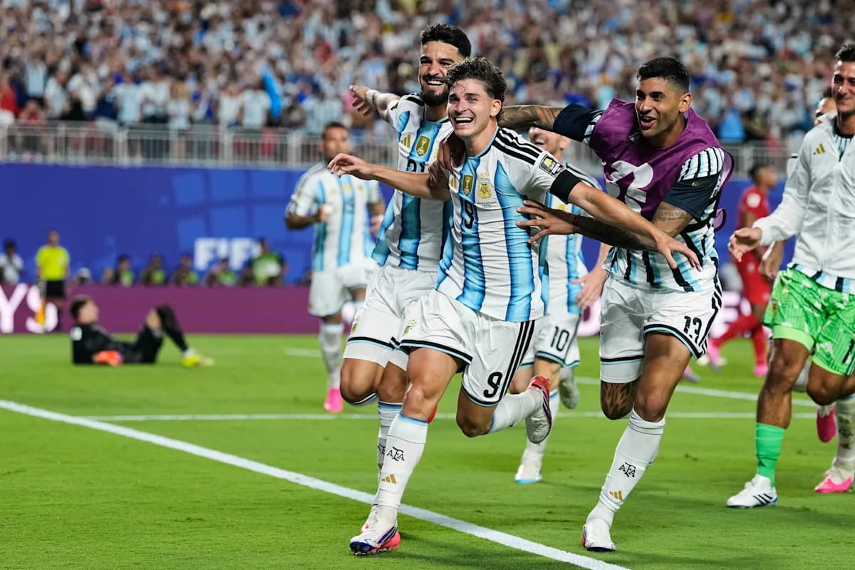 Julián Álvarez’s Extra-Time Strike Sends Argentina Past Switzerland in World Cup Quarterfinal Julián Álvarez’s Extra-Time Strike Sends Argentina Past Switzerland in World Cup Quarterfinal