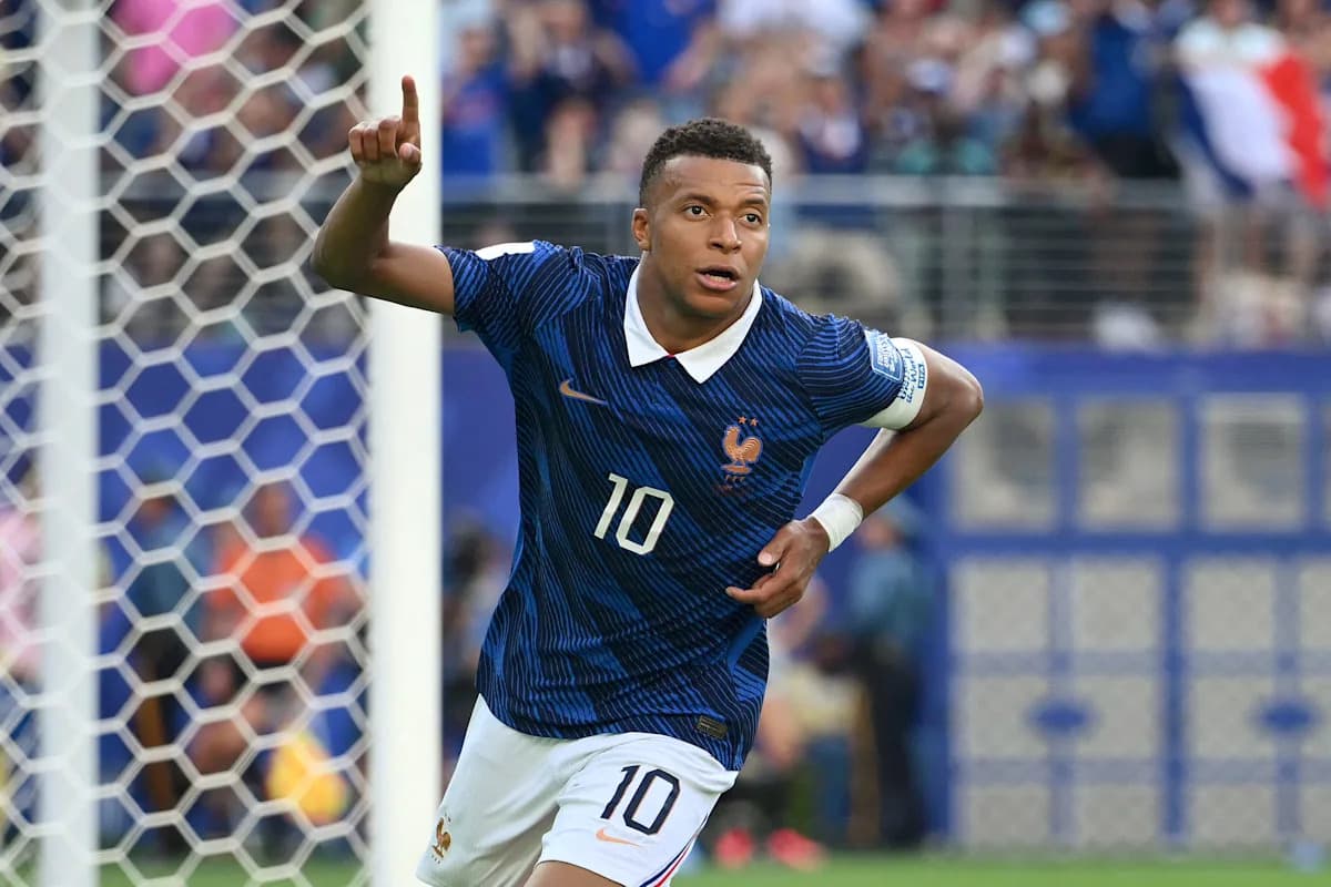 Kylian Mbappé's World Cup Goal Tally and His Pursuit of Messi's Record Kylian Mbappé's World Cup Goal Tally and His Pursuit of Messi's Record