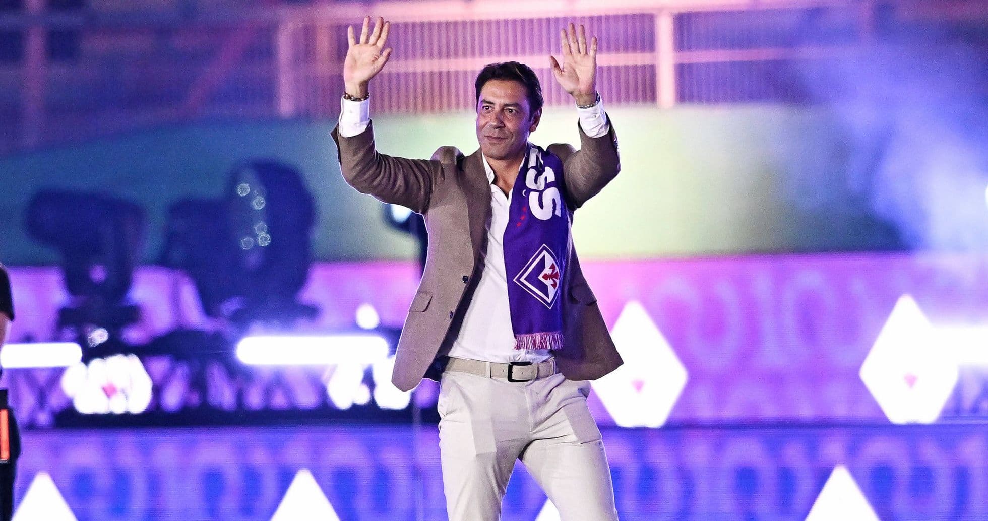 Manuel Rui Costa Returns to Florence for Fiorentina's 100th Anniversary Legends Match Manuel Rui Costa Returns to Florence for Fiorentina's 100th Anniversary Legends Match