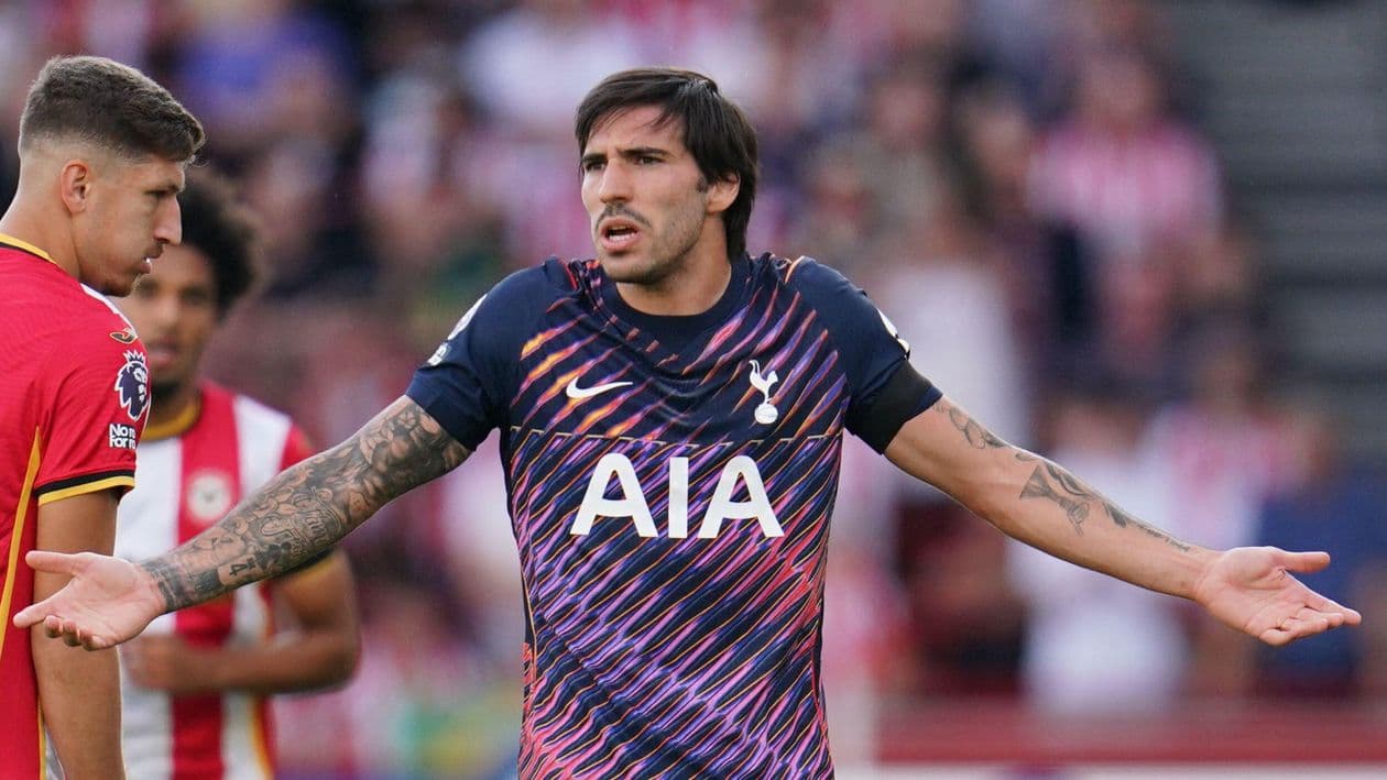 Tottenham’s Summer Transfer Window Risks Going Down as One of Premier League’s Worst Tottenham’s Summer Transfer Window Risks Going Down as One of Premier League’s Worst