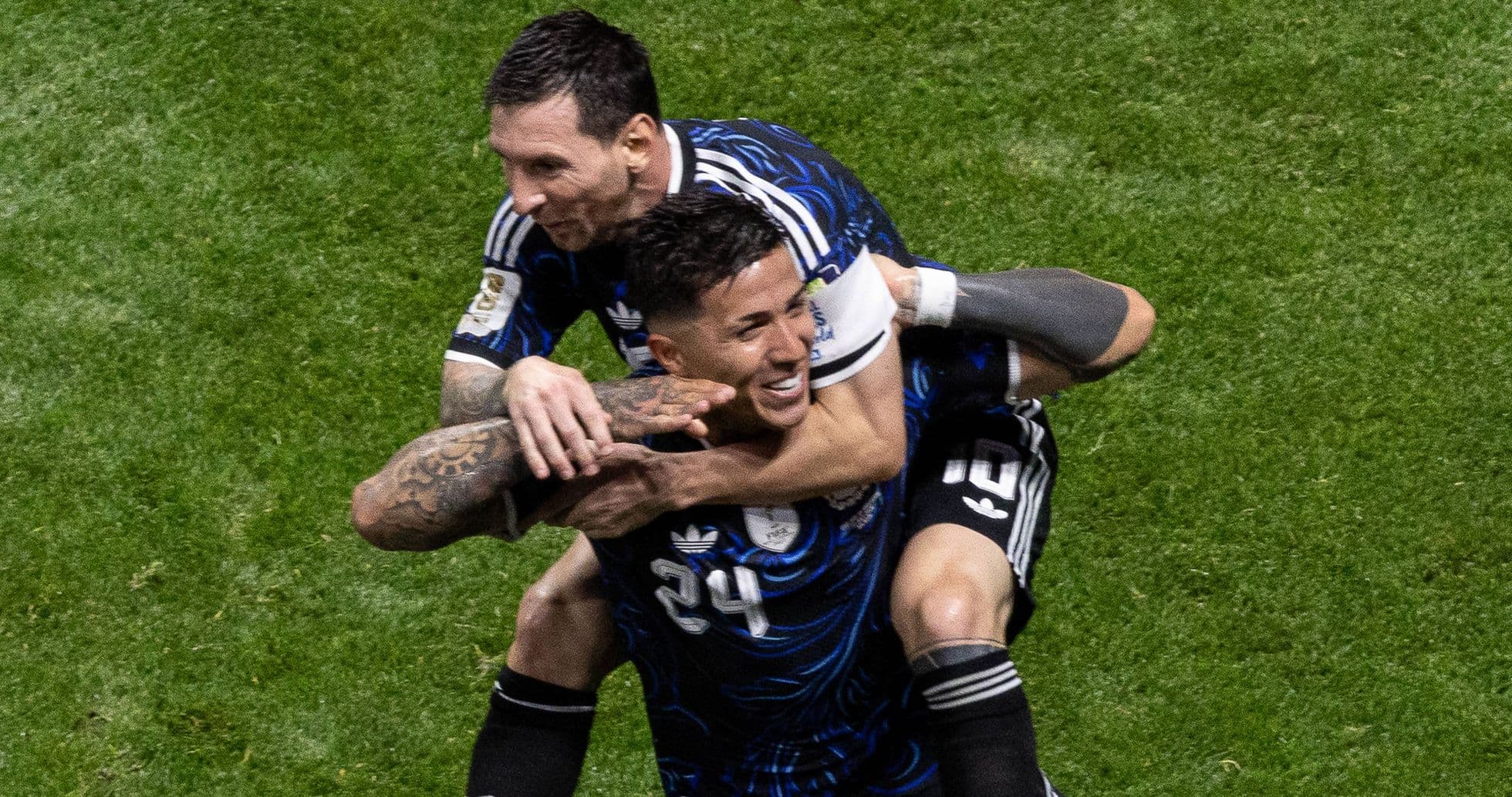 Enzo Fernandez Pays Heartfelt Tribute to Lionel Messi Following Retirement Enzo Fernandez Pays Heartfelt Tribute to Lionel Messi Following Retirement