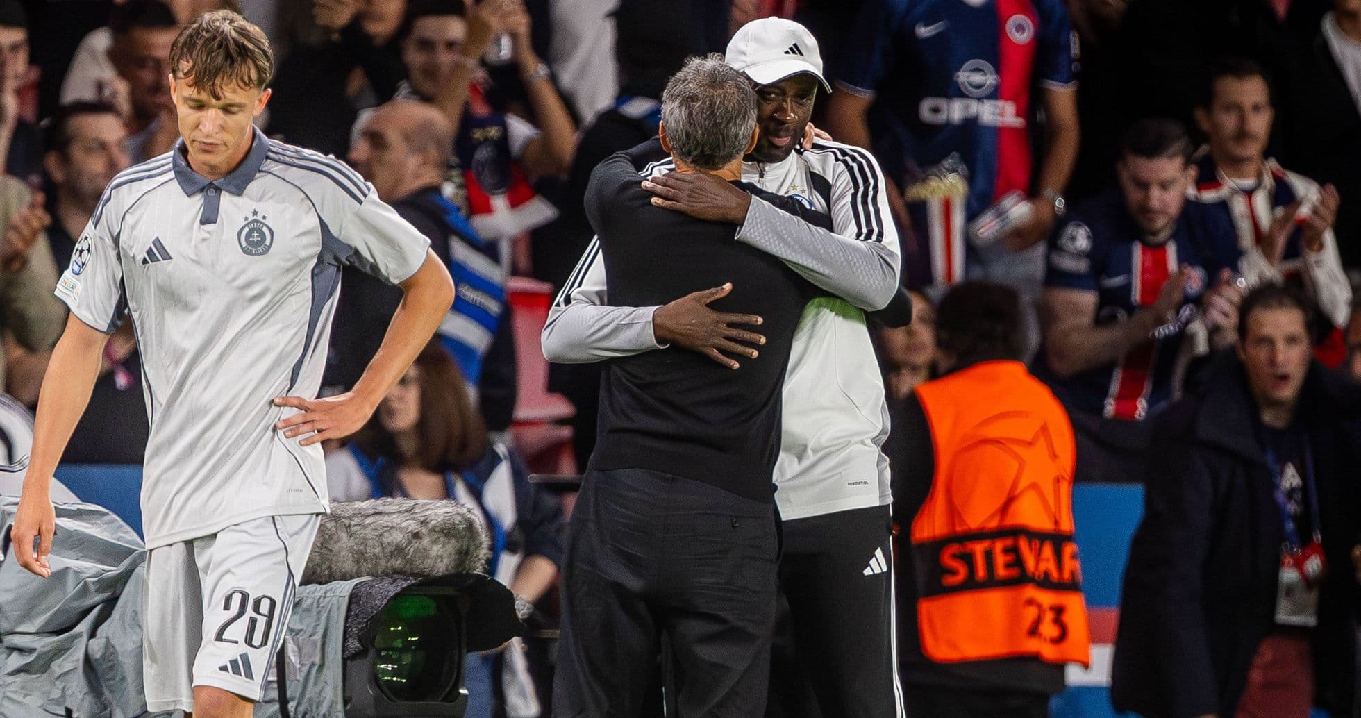 Yaya Toure Amazed by PSG's Masterclass After 6-1 Champions League Defeat Yaya Toure Amazed by PSG's Masterclass After 6-1 Champions League Defeat